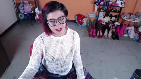 Miss Mia online show from January 4, 2025, 9:41 pm