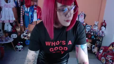 Miss Mia online show from April 16, 2026, 9:15 pm