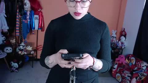 Miss Mia online show from May 30, 2026, 12:46 pm
