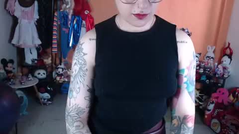 Miss Mia online show from June 14, 2026, 5:37 pm