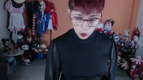 Miss Mia online show from July 8, 2026, 12:42 pm