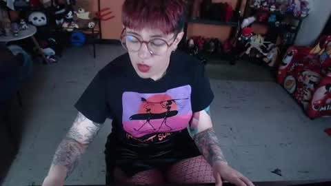 Miss Mia online show from July 15, 2026, 3:06 pm