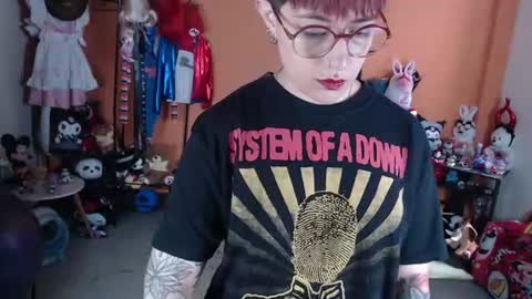 Miss Mia online show from July 19, 2026, 2:43 pm
