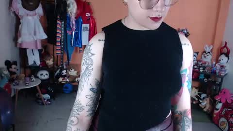 Miss Mia online show from July 29, 2026, 2:04 pm