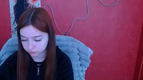 Mia online show from February 8, 2026, 12:41 pm