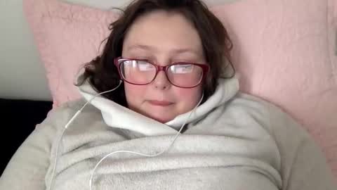 Snapshot of missmistressmal chatting on May 25, 2026, 9:43 pm missmistressmal online show from May 25, 2026, 9:43 pm