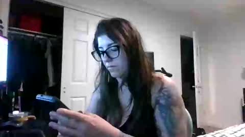MissMona online show from May 7, 2026, 11:48 am