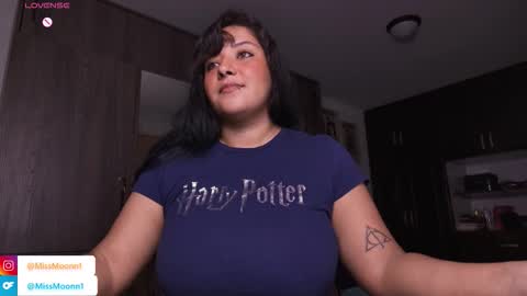 MissMoon online show from November 13, 2025, 8:19 pm