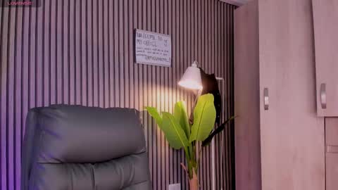 Naomi online show from September 9, 2025, 11:15 pm