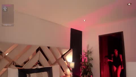 Nataly Rivas online show from November 13, 2025, 10:03 am