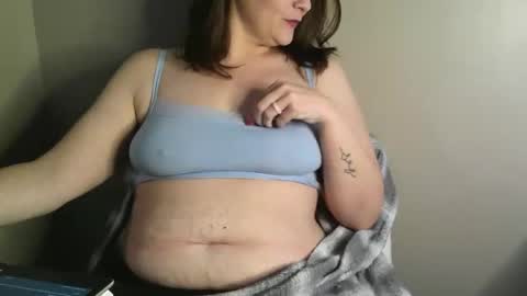 MissNiagara online show from December 18, 2025, 6:47 pm