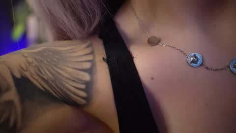 Snapshot of missobsidian chatting on February 6, 2026, 9:18 pm Miss Obsidian online show from February 6, 2026, 9:18 pm