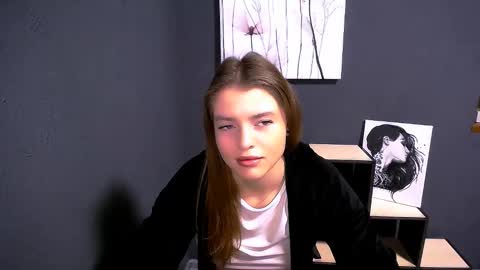 Olivia online show from November 8, 2025, 8:03 am