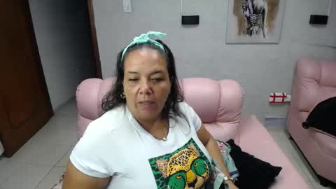 Snapshot of misspenelopenipples chatting on November 10, 2025, 12:04 pm Penelope online show from November 10, 2025, 12:04 pm