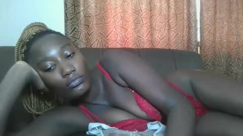 pretty gal online show from March 19, 2026, 1:37 pm