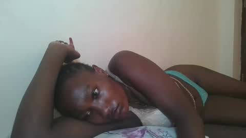 pretty gal online show from May 25, 2026, 1:50 pm