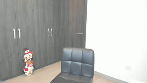 Miss Rhodes online show from December 20, 2024, 10:43 pm