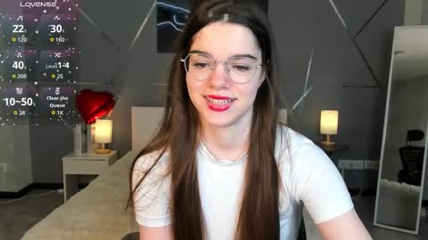 misss_evelyne online show from February 10, 2026, 1:10 am