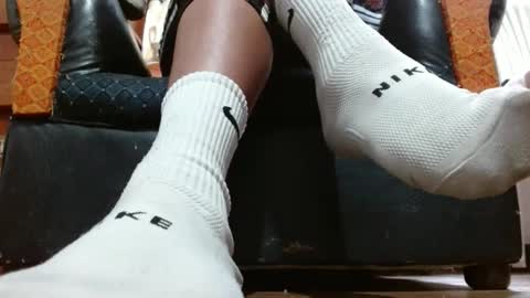 TELL ME MISS online show from September 30, 2025, 2:11 pm