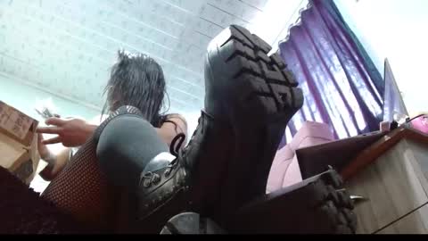 TELL ME MISS online show from October 7, 2025, 4:04 pm