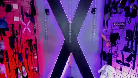 Snapshot of missscarlet_bella_bdsm chatting on February 19, 2026, 3:13 am MissScarlet bella bdsm online show from February 19, 2026, 3:13 am