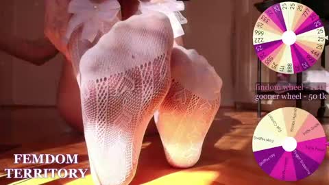 Snapshot of missslola chatting on May 5, 2026, 2:47 pm Misss Lola Angel online show from May 5, 2026, 2:47 pm