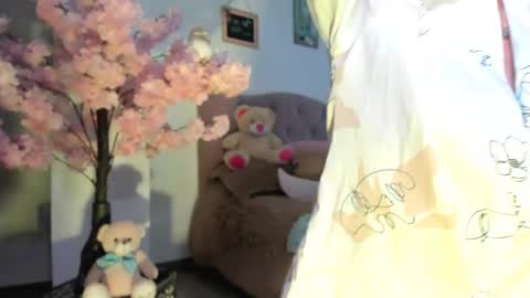 ... Independent model online show from June 3, 2026, 12:13 am