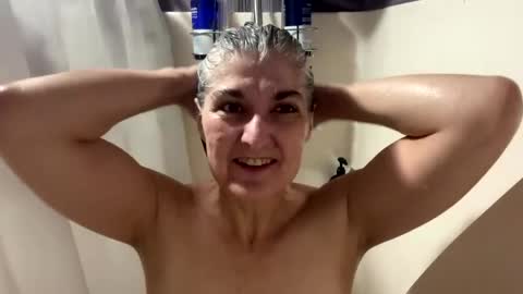 Snapshot of missspooky chatting on February 3, 2025, 11:53 am Miss Spooky Silverstacker online show from February 3, 2025, 11:53 am