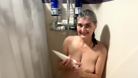 Snapshot of missspooky chatting on February 27, 2025, 11:52 am Miss Spooky Silverstacker online show from February 27, 2025, 11:52 am