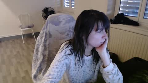 missthon online show from January 1, 2025, 4:07 pm