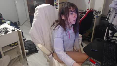 missthon online show from March 30, 2026, 10:49 am