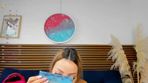 missvalery1 online show from January 11, 2025, 12:18 pm