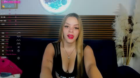 missvalery1 online show from January 23, 2025, 8:56 pm