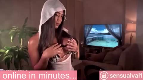 OF online show from November 11, 2025, 8:09 pm