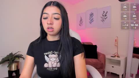 Snapshot of missvancouver_ chatting on January 12, 2025, 11:26 pm Mafe Jimenez online show from January 12, 2025, 11:26 pm