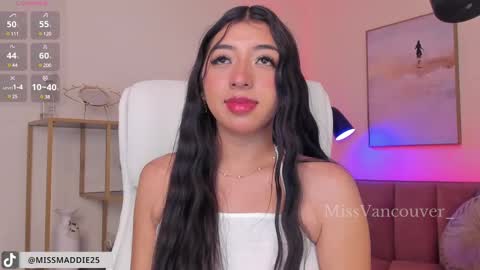 Snapshot of missvancouver_ chatting on February 27, 2025, 11:48 pm Mafe Jimenez online show from February 27, 2025, 11:48 pm