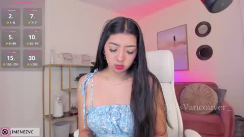 Snapshot of missvancouver_ chatting on March 9, 2025, 11:35 pm Mafe Jimenez online show from March 9, 2025, 11:35 pm