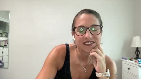 Snapshot of missveronicajaymes chatting on June 12, 2026, 4:28 pm Miss Veronica Jaymes online show from June 12, 2026, 4:28 pm
