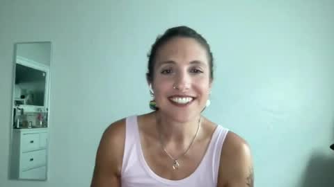 Snapshot of missveronicajaymes chatting on June 22, 2026, 4:04 pm Miss Veronica Jaymes online show from June 22, 2026, 4:04 pm