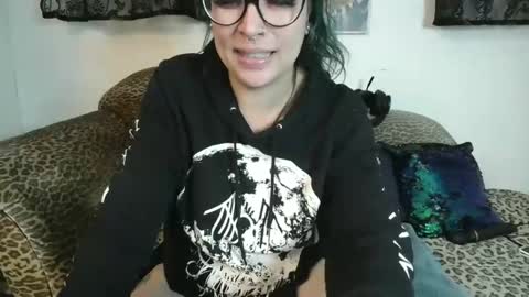 Missy Dee online show from October 17, 2025, 7:00 am