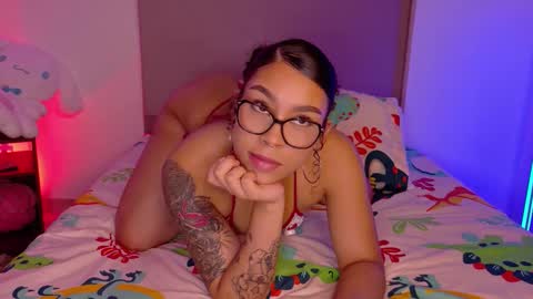 Missy Gainer online show from October 22, 2025, 11:59 pm