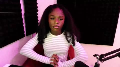 lauren online show from December 1, 2025, 4:17 am