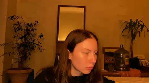 Zlata online show from September 22, 2025, 6:32 pm
