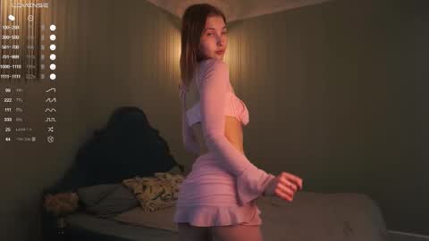 Snapshot of mist_mia chatting on March 14, 2026, 4:56 pm Mia online show from March 14, 2026, 4:56 pm