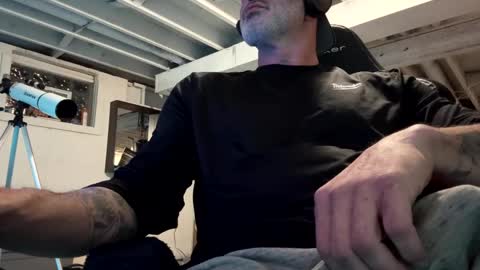 Snapshot of mister_bigg_dick chatting on January 3, 2025, 6:11 am AJ online show from January 3, 2025, 6:11 am