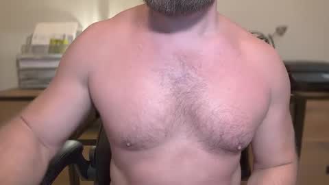 Snapshot of mister_dilf chatting on September 12, 2025, 1:28 am MISTER DILF online show from September 12, 2025, 1:28 am