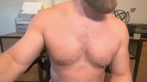 Snapshot of mister_dilf chatting on October 12, 2025, 2:16 pm MISTER DILF online show from October 12, 2025, 2:16 pm