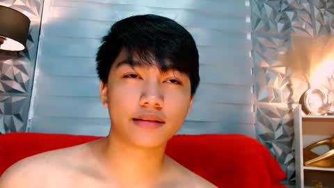 Snapshot of mister_officer chatting on December 14, 2024, 1:59 pm SAINT SACHI will make your day online show from December 14, 2024, 1:59 pm