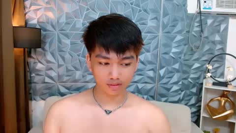 Snapshot of mister_officer chatting on February 20, 2025, 2:29 am SAINT SACHI will make your day online show from February 20, 2025, 2:29 am