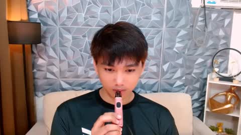 Snapshot of mister_officer chatting on March 3, 2025, 6:48 am SAINT SACHI will make your day online show from March 3, 2025, 6:48 am